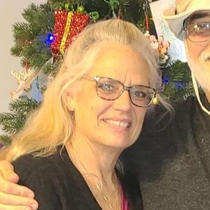 Meet your Posher, Dana